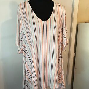 V-Neck Swing Shirt Sz 26-28 Lane Bryant